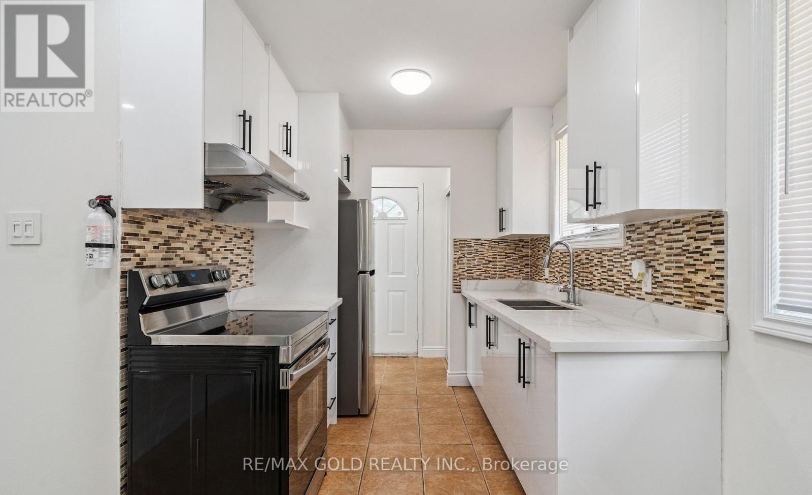 231a Cedarbrae Avenue, Waterloo, Ontario  N2L 4S6 - Photo 8 - X12802000