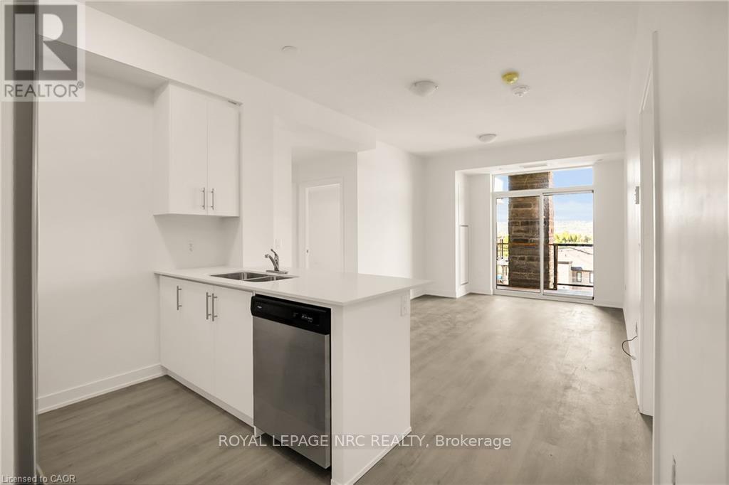 501 - 600 North Service Road, Hamilton, Ontario  L8E 5A7 - Photo 4 - X12802160