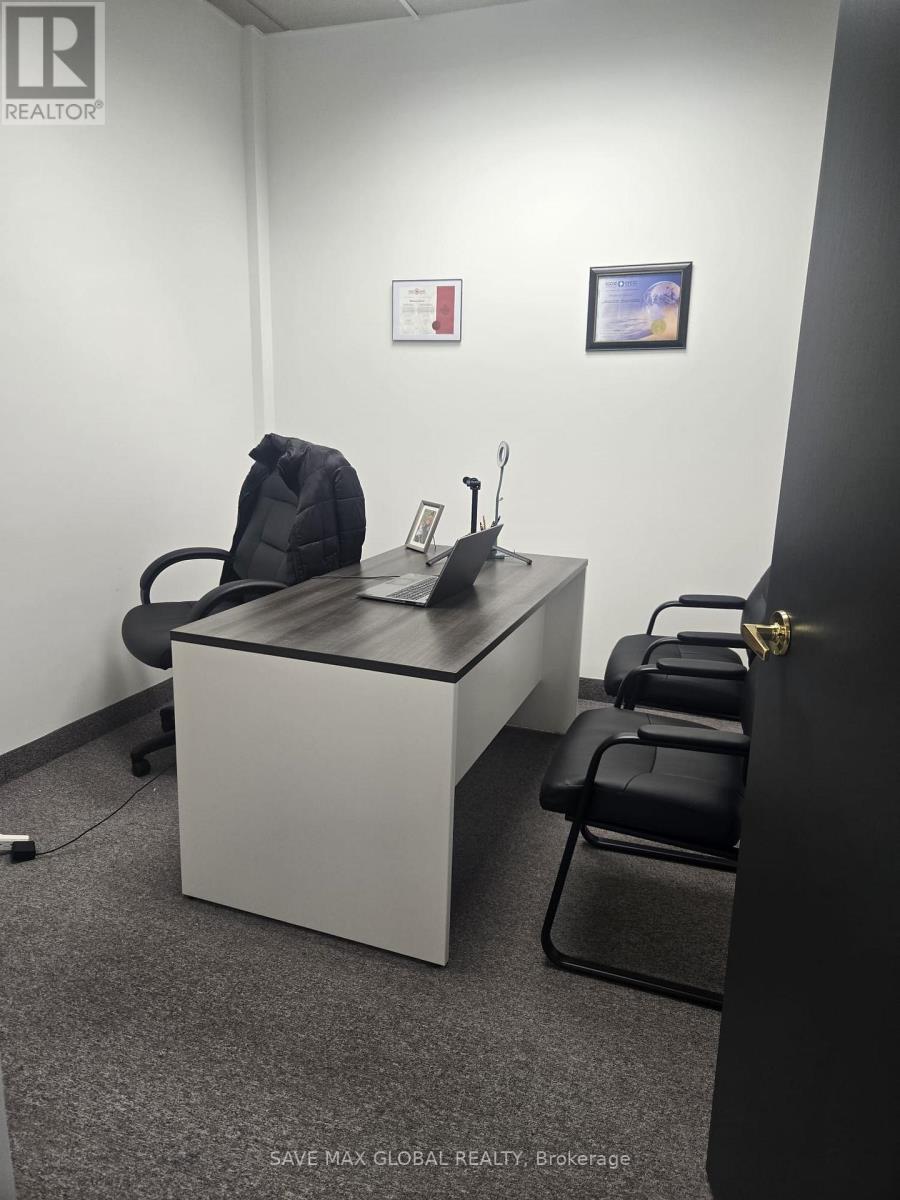 302 - 1601 River Road E, Kitchener, Ontario  N2A 3Y4 - Photo 3 - X12802172