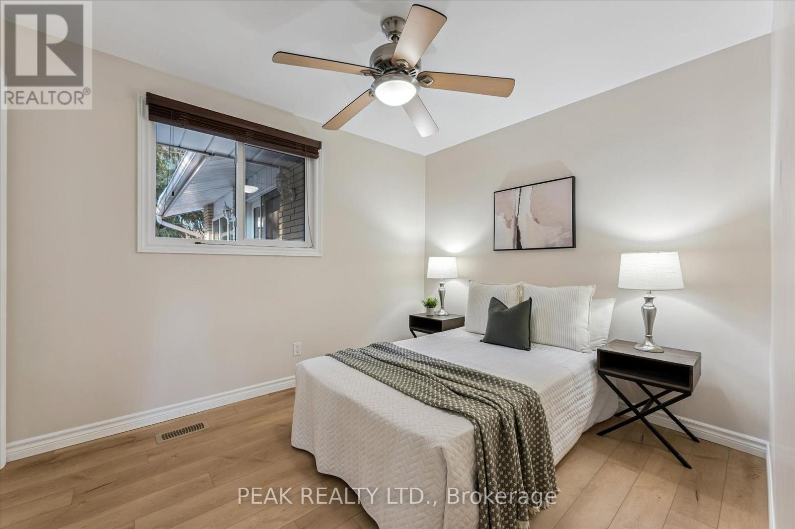 204 Cedarbrae Avenue, Waterloo, Ontario  N2L 4S5 - Photo 16 - X12802226