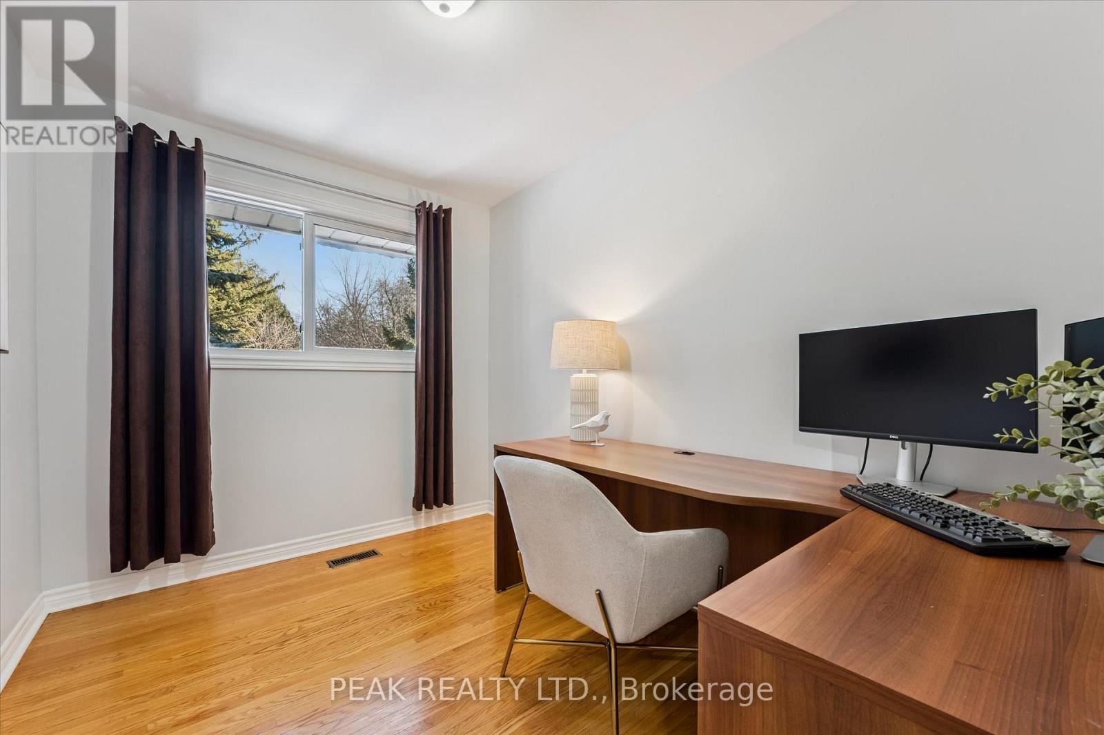 204 Cedarbrae Avenue, Waterloo, Ontario  N2L 4S5 - Photo 18 - X12802226