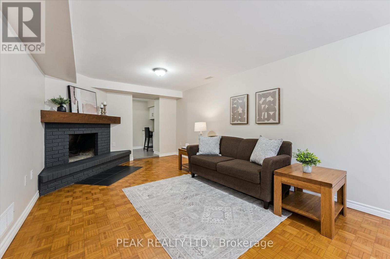 204 Cedarbrae Avenue, Waterloo, Ontario  N2L 4S5 - Photo 21 - X12802226