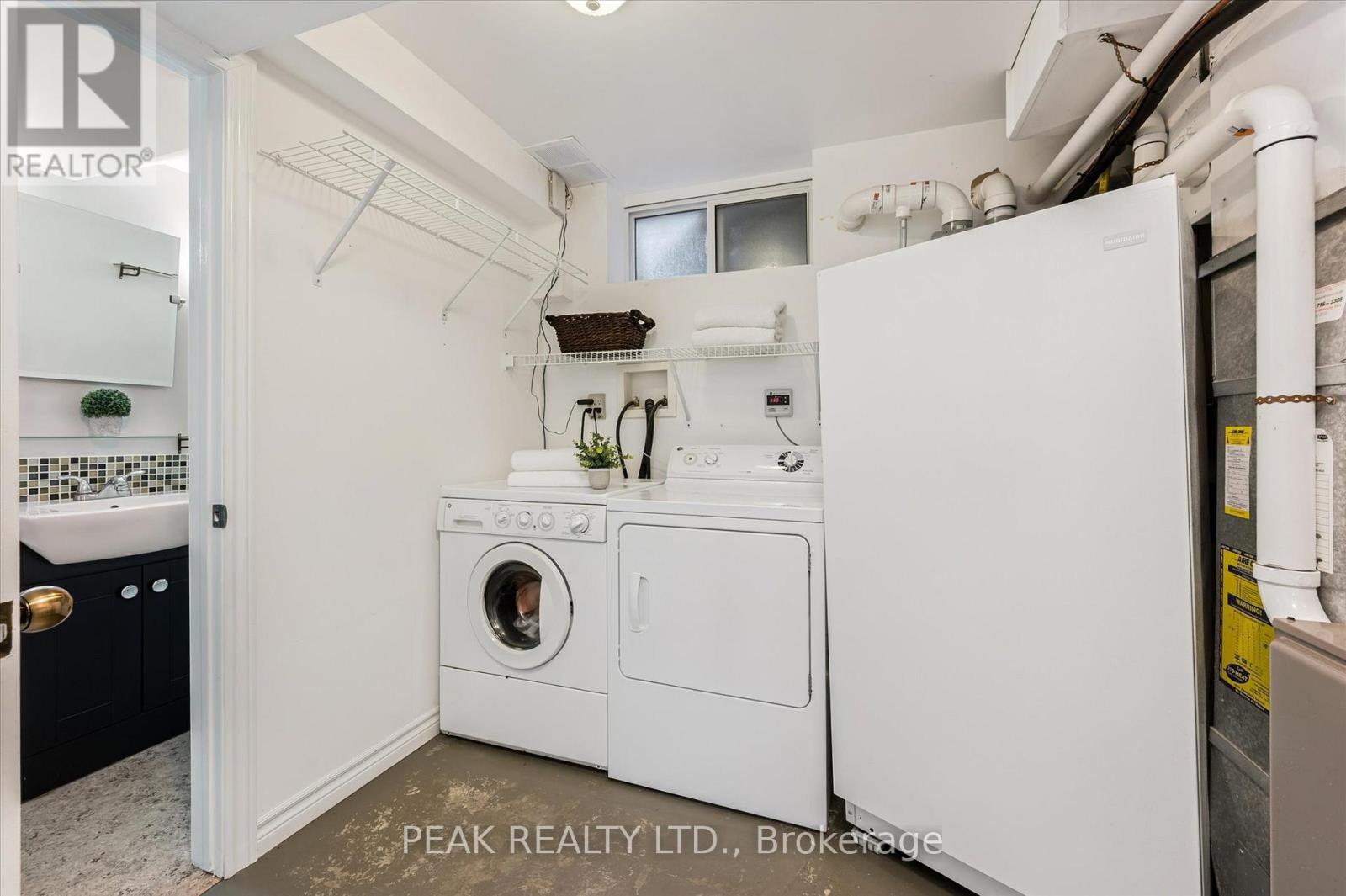 204 Cedarbrae Avenue, Waterloo, Ontario  N2L 4S5 - Photo 30 - X12802226