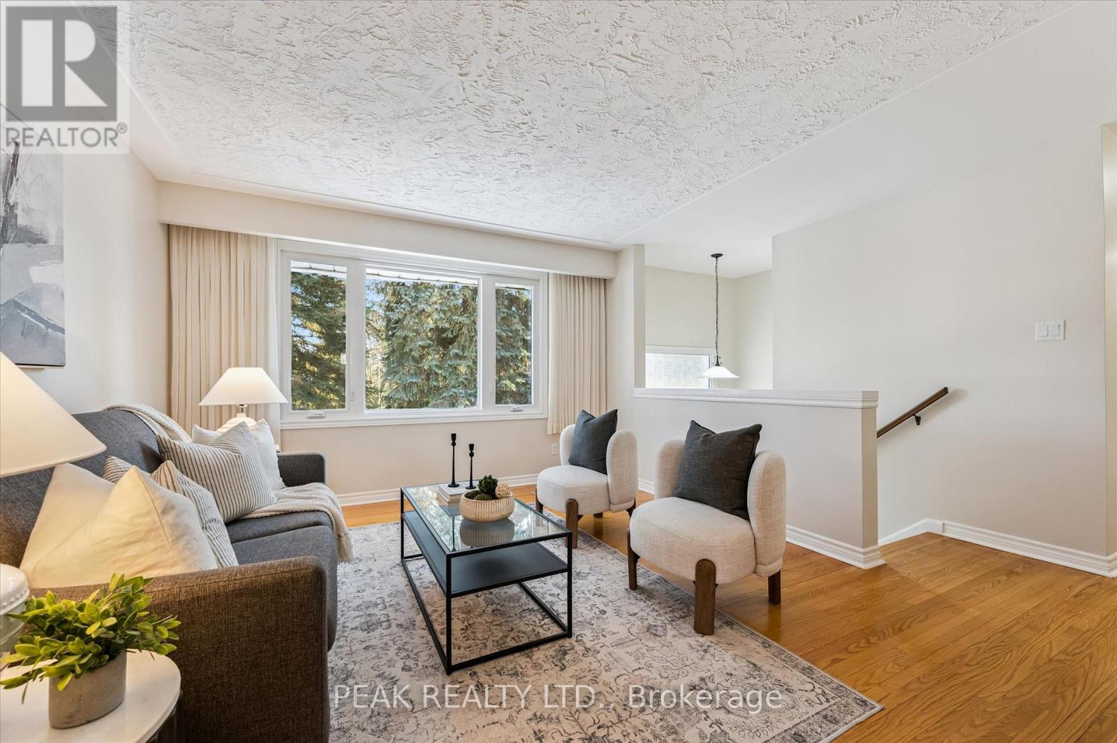 204 Cedarbrae Avenue, Waterloo, Ontario  N2L 4S5 - Photo 4 - X12802226