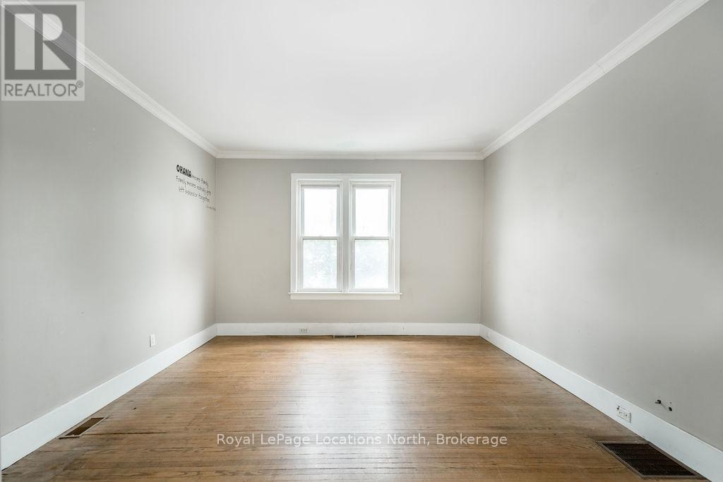 37 Ross Street, Barrie (Sunnidale), Ontario  L4N 1G1 - Photo 22 - S12802322