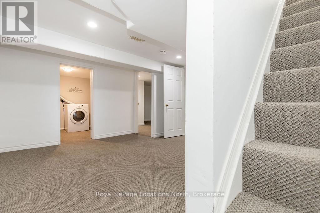 37 Ross Street, Barrie (Sunnidale), Ontario  L4N 1G1 - Photo 28 - S12802322