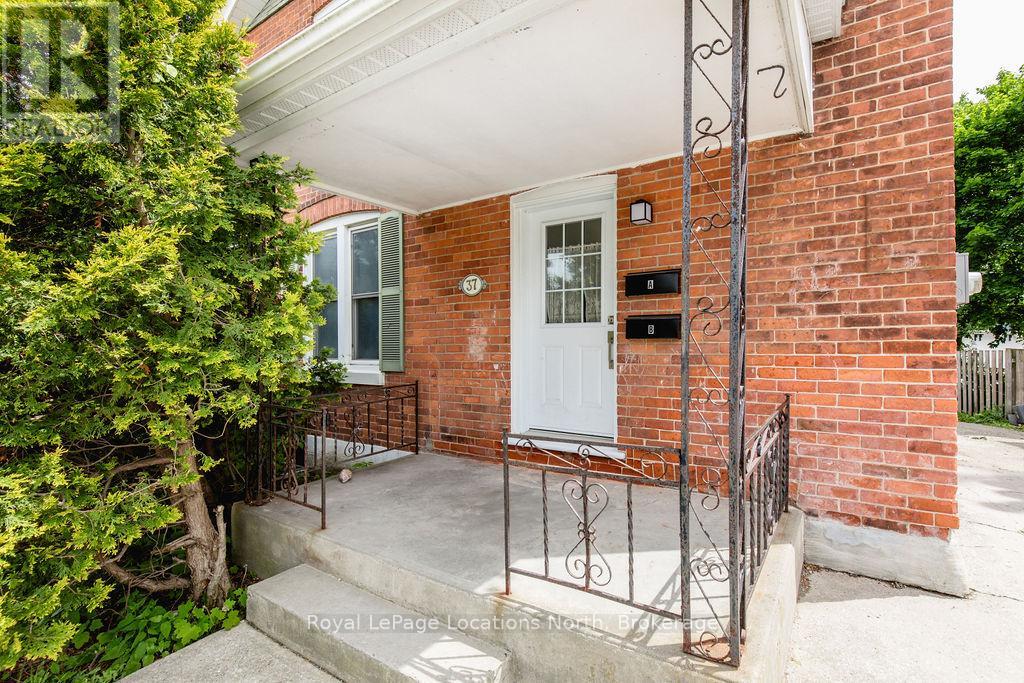 37 Ross Street, Barrie (Sunnidale), Ontario  L4N 1G1 - Photo 3 - S12802322