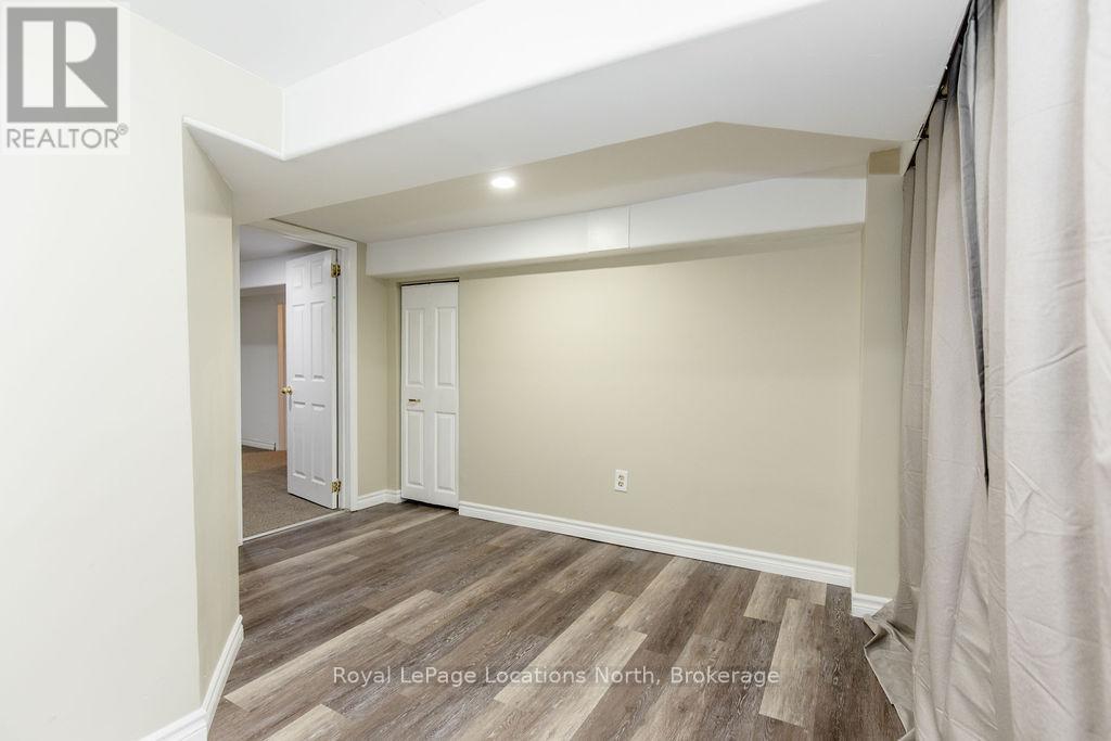 37 Ross Street, Barrie (Sunnidale), Ontario  L4N 1G1 - Photo 32 - S12802322