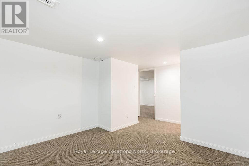 37 Ross Street, Barrie (Sunnidale), Ontario  L4N 1G1 - Photo 35 - S12802322