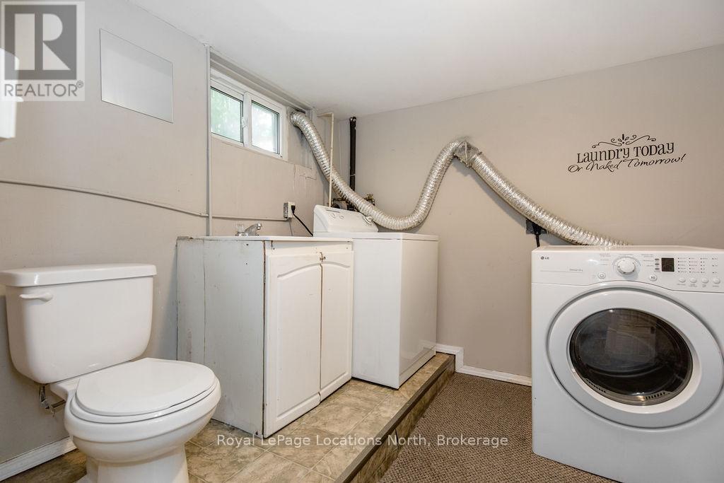 37 Ross Street, Barrie (Sunnidale), Ontario  L4N 1G1 - Photo 36 - S12802322