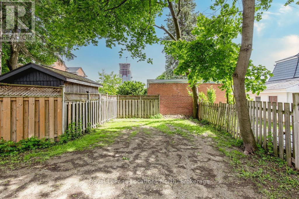 37 Ross Street, Barrie (Sunnidale), Ontario  L4N 1G1 - Photo 39 - S12802322