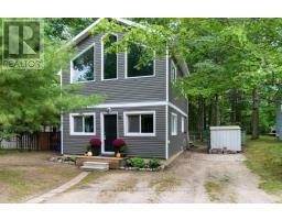 85 MELROSE AVENUE, wasaga beach, Ontario