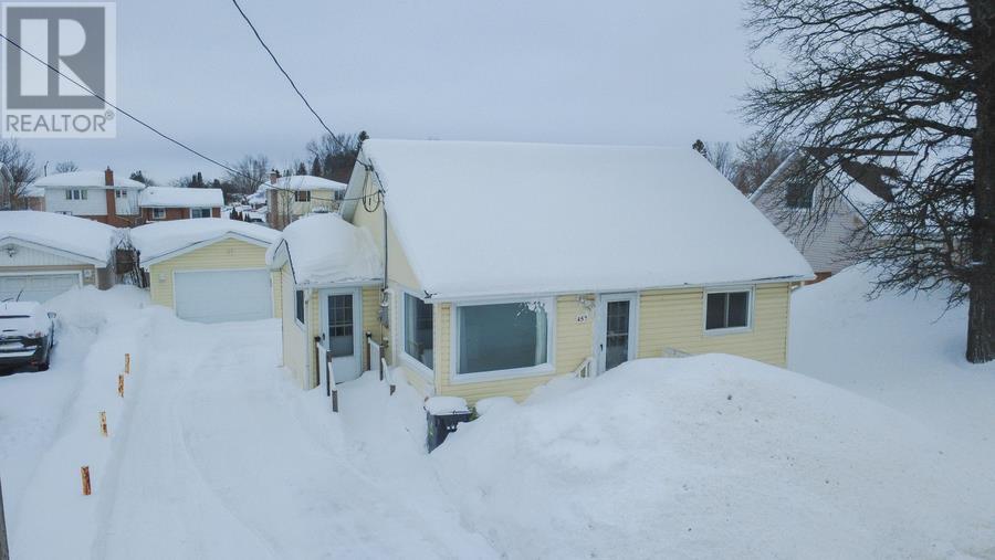 457 Mcnabb St, Sault Ste. Marie, Ontario  P6B 1Z2 - Photo 2 - SM260319