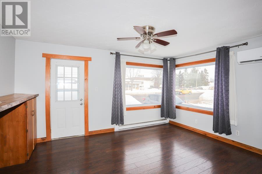 457 Mcnabb St, Sault Ste. Marie, Ontario  P6B 1Z2 - Photo 5 - SM260319