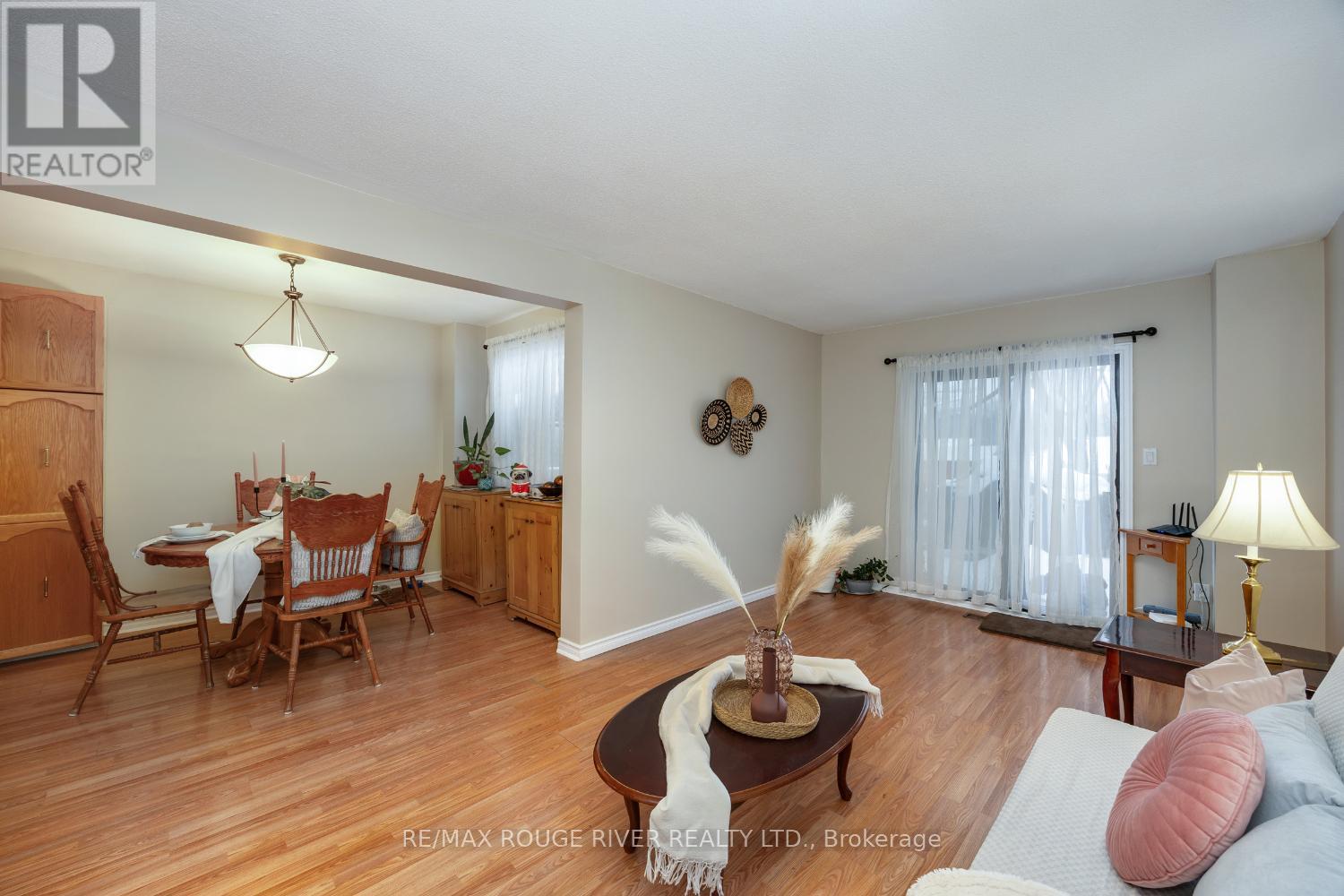 158 Castlebar Crescent, Oshawa, Ontario  L1J 7B4 - Photo 16 - E12802368