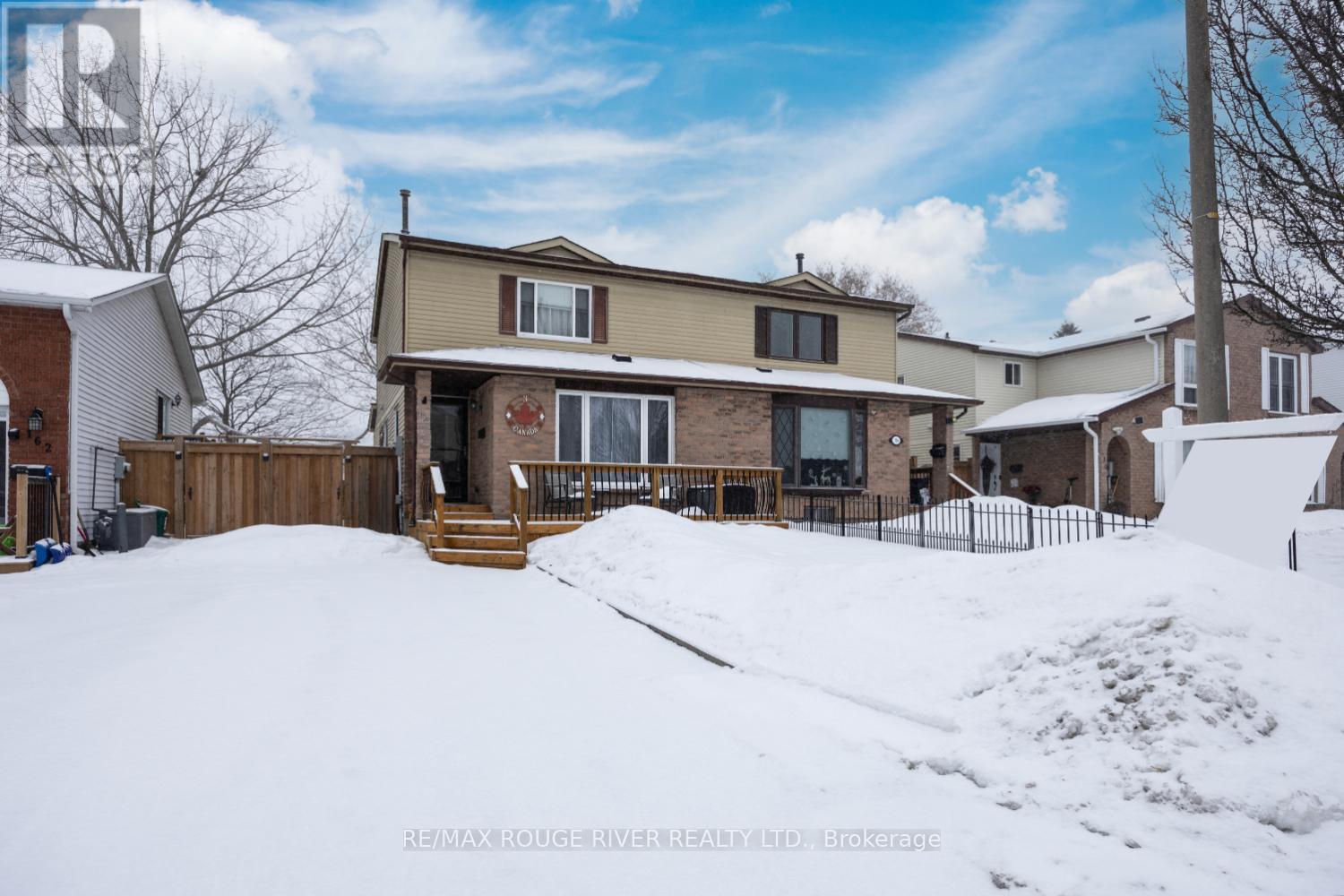 158 Castlebar Crescent, Oshawa, Ontario  L1J 7B4 - Photo 3 - E12802368