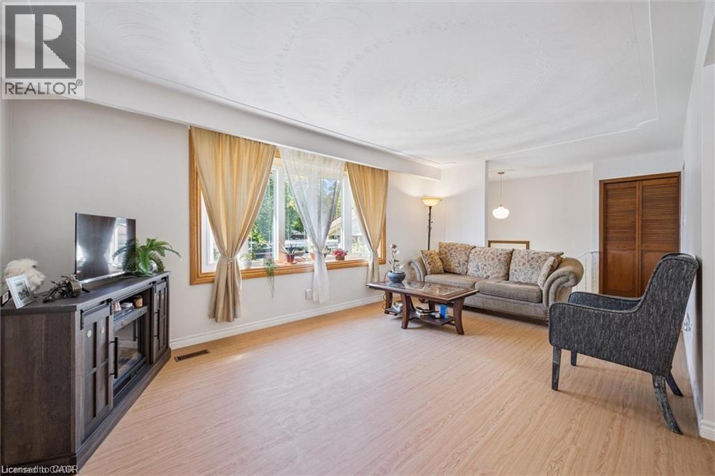 582 Skylark Road, Waterloo, Ontario  N2V 1B9 - Photo 7 - 40803391