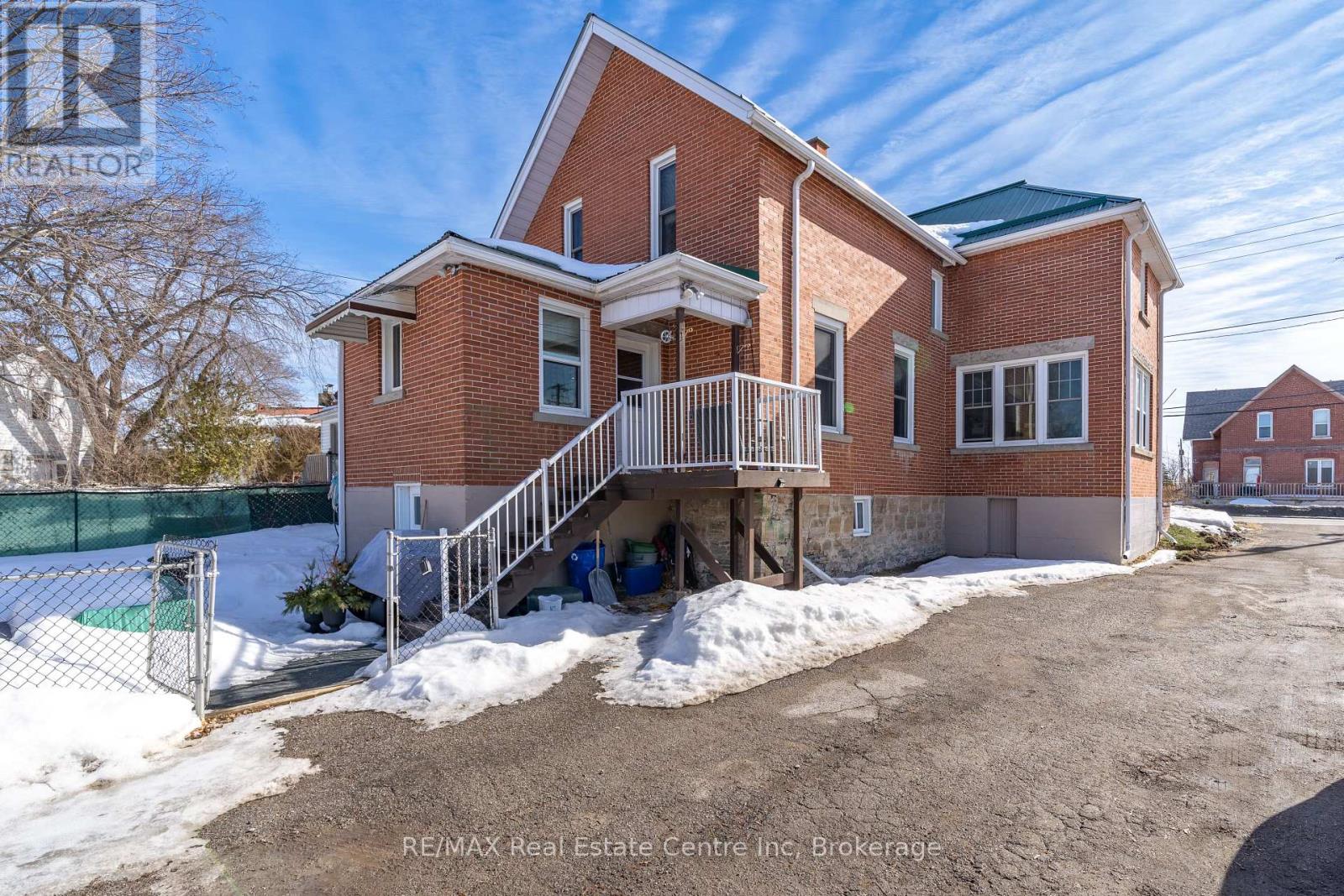 24 Lindsay Street, Kawartha Lakes, Ontario  K0M 1N0 - Photo 15 - X12802288