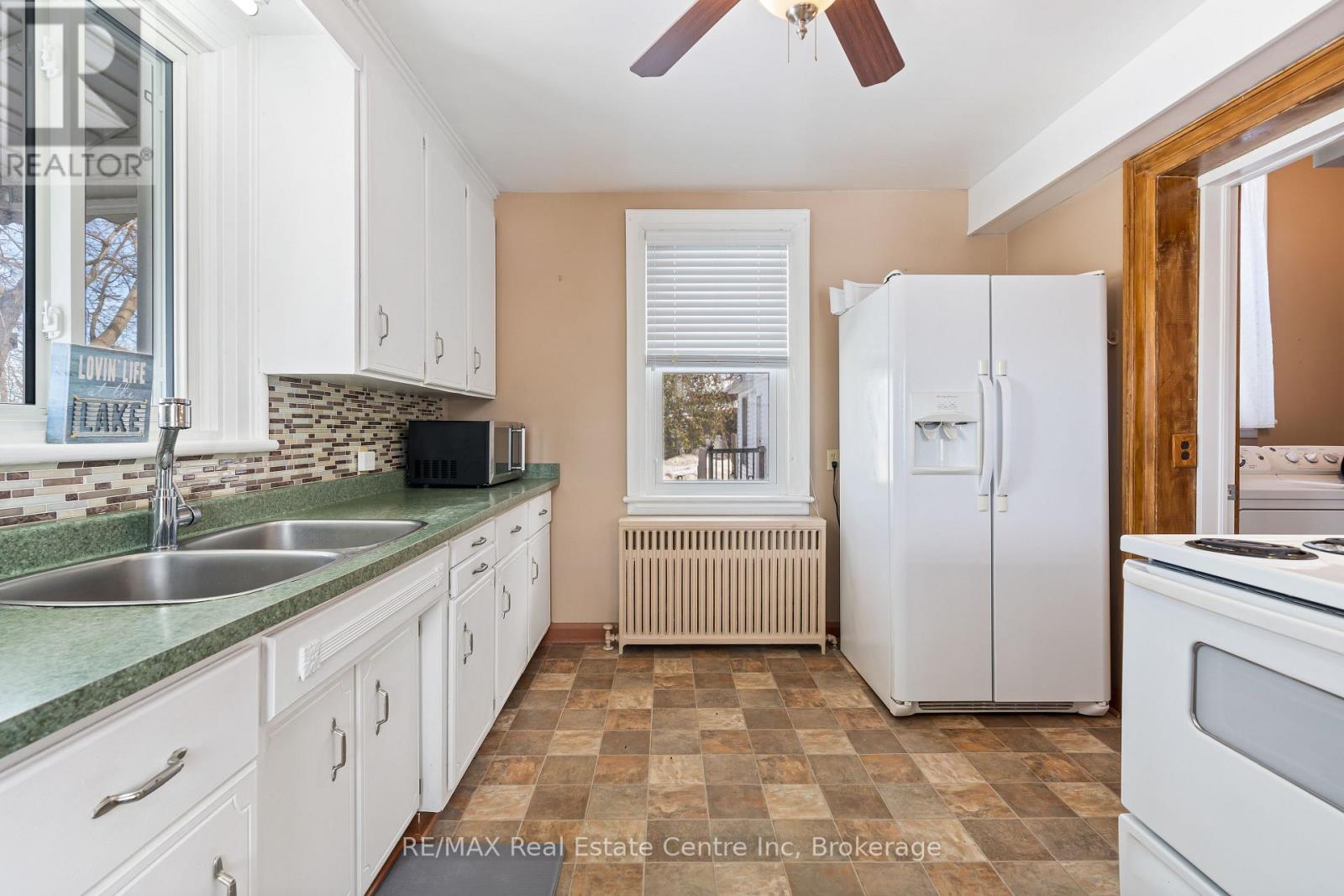 24 Lindsay Street, Kawartha Lakes, Ontario  K0M 1N0 - Photo 17 - X12802288