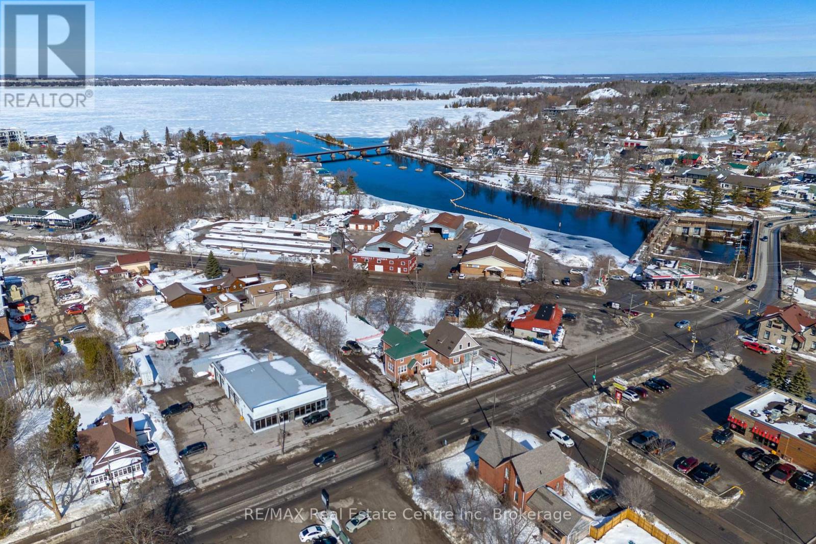 24 Lindsay Street, Kawartha Lakes, Ontario  K0M 1N0 - Photo 2 - X12802288