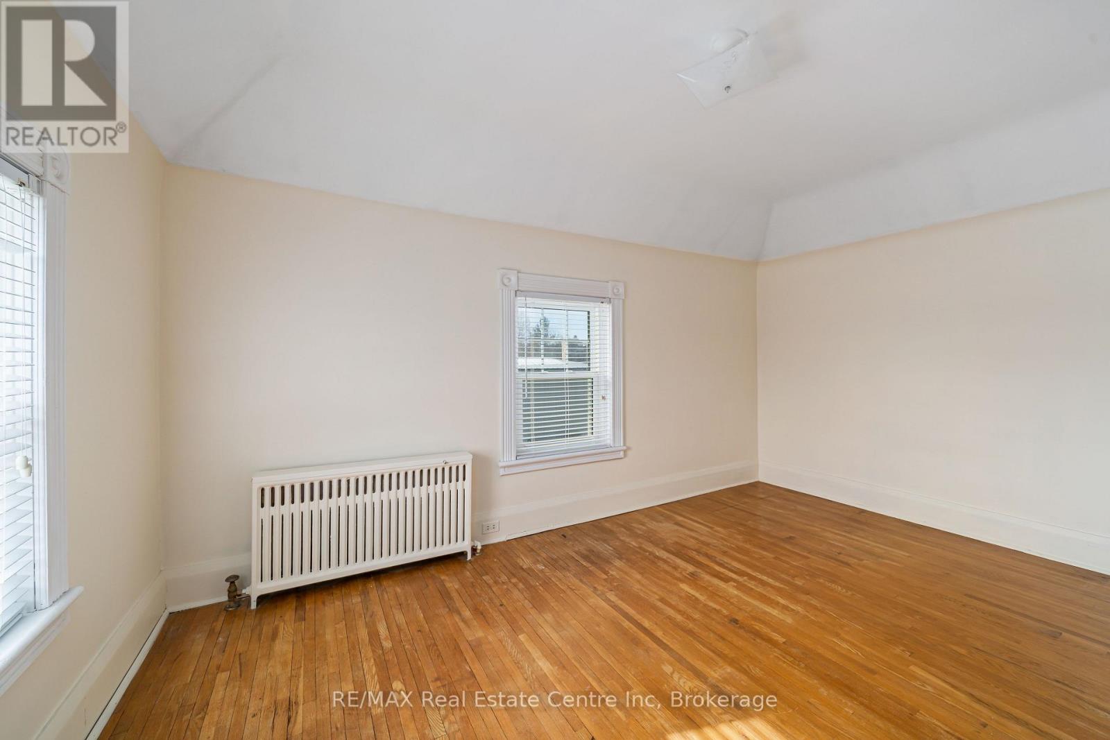 24 Lindsay Street, Kawartha Lakes, Ontario  K0M 1N0 - Photo 29 - X12802288