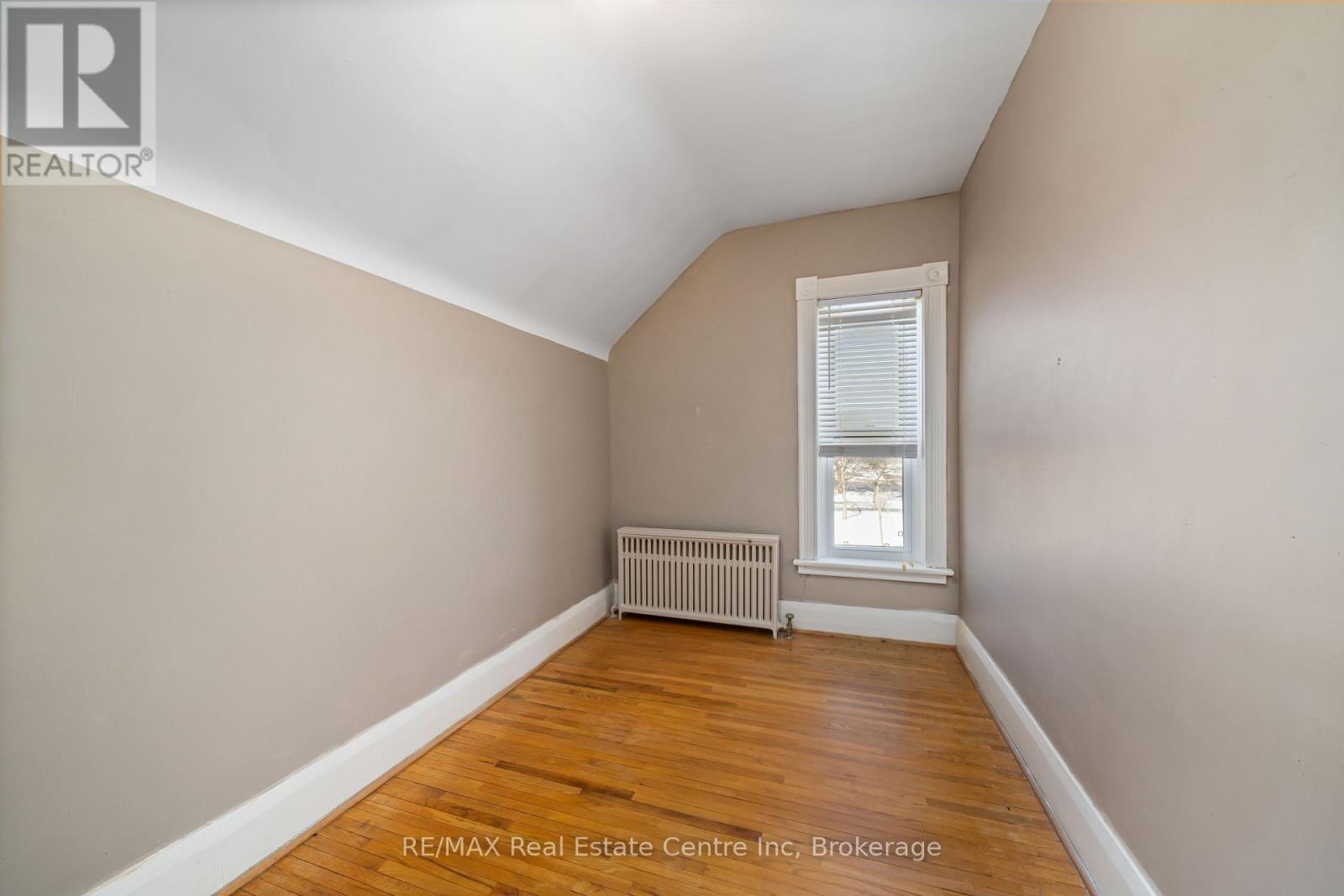 24 Lindsay Street, Kawartha Lakes, Ontario  K0M 1N0 - Photo 34 - X12802288