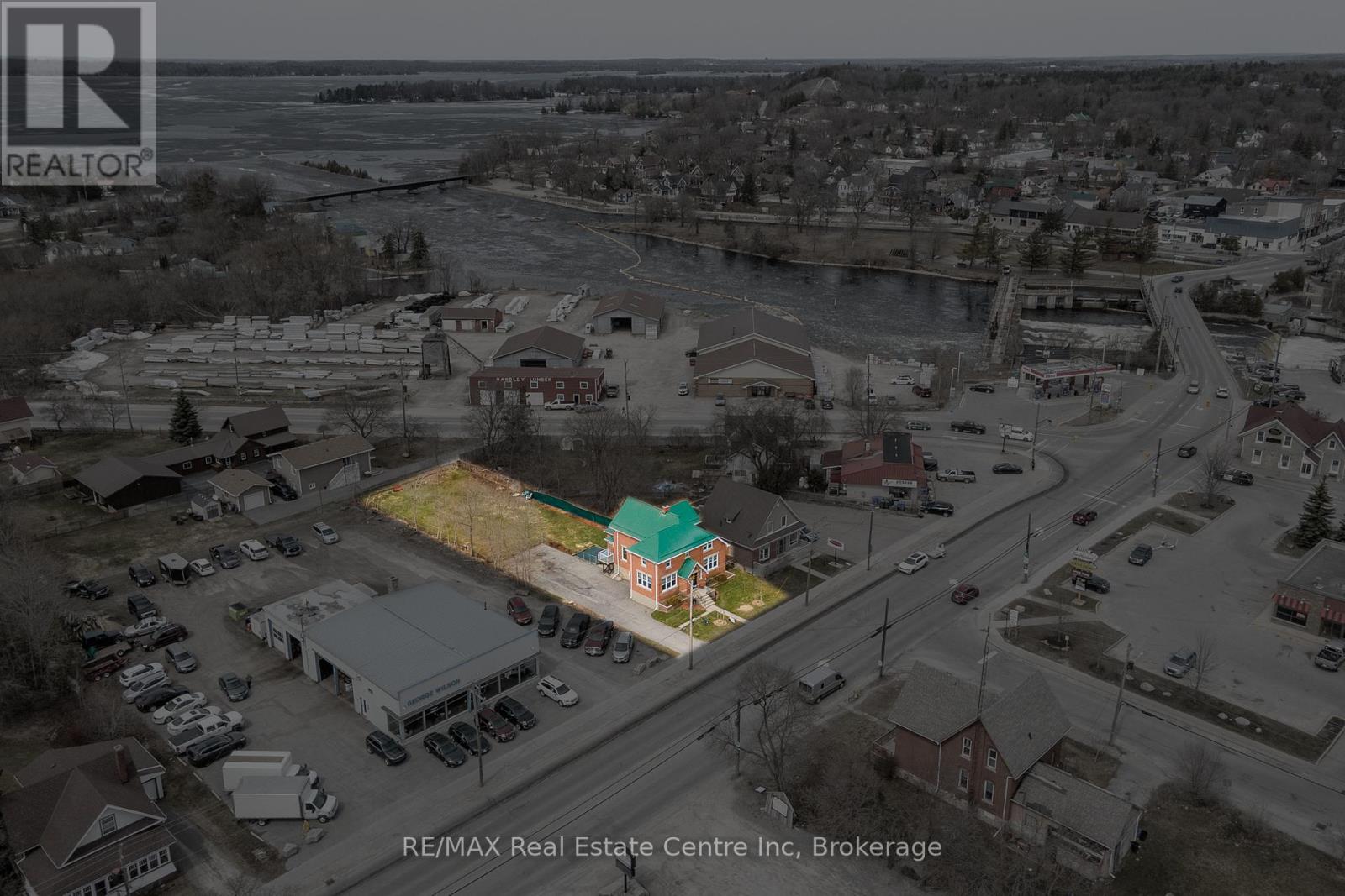 24 Lindsay Street, Kawartha Lakes, Ontario  K0M 1N0 - Photo 37 - X12802288