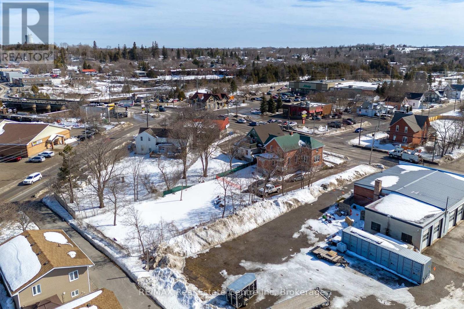 24 Lindsay Street, Kawartha Lakes, Ontario  K0M 1N0 - Photo 6 - X12802288