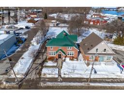 24 LINDSAY STREET, kawartha lakes (fenelon falls), Ontario