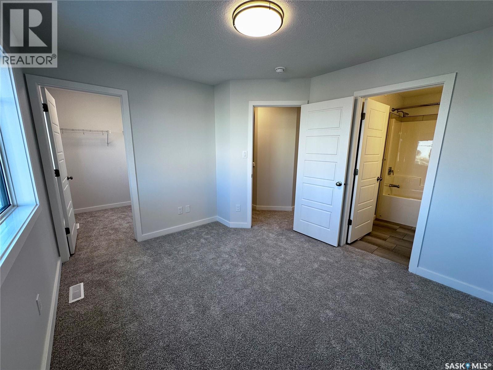 5457 Buckingham Drive E, Regina, Saskatchewan  S4V 4B5 - Photo 11 - SK028817