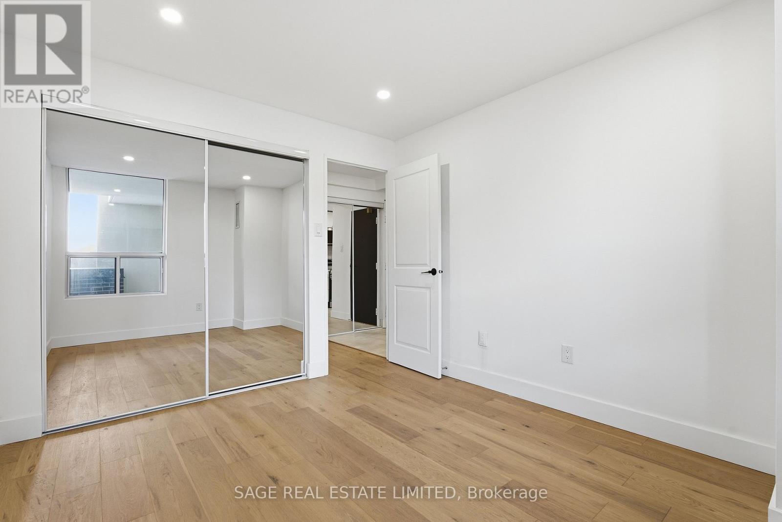 707 - 1515 Lakeshore Road E, Mississauga, Ontario  L5E 3E3 - Photo 29 - W12800210