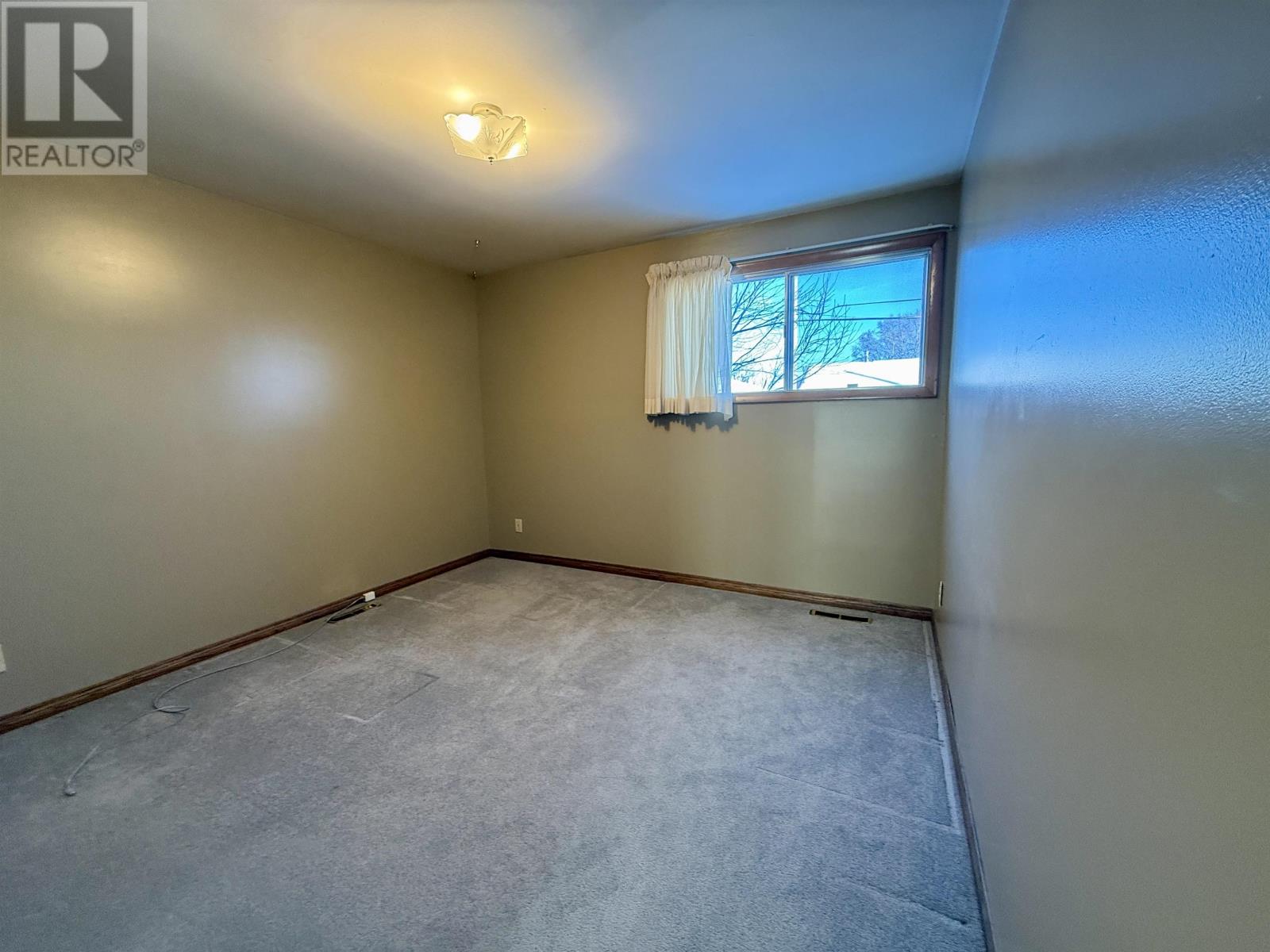 2605 Woodlawn Ave, Thunder Bay, Ontario  P7C 2A2 - Photo 8 - TB2600214