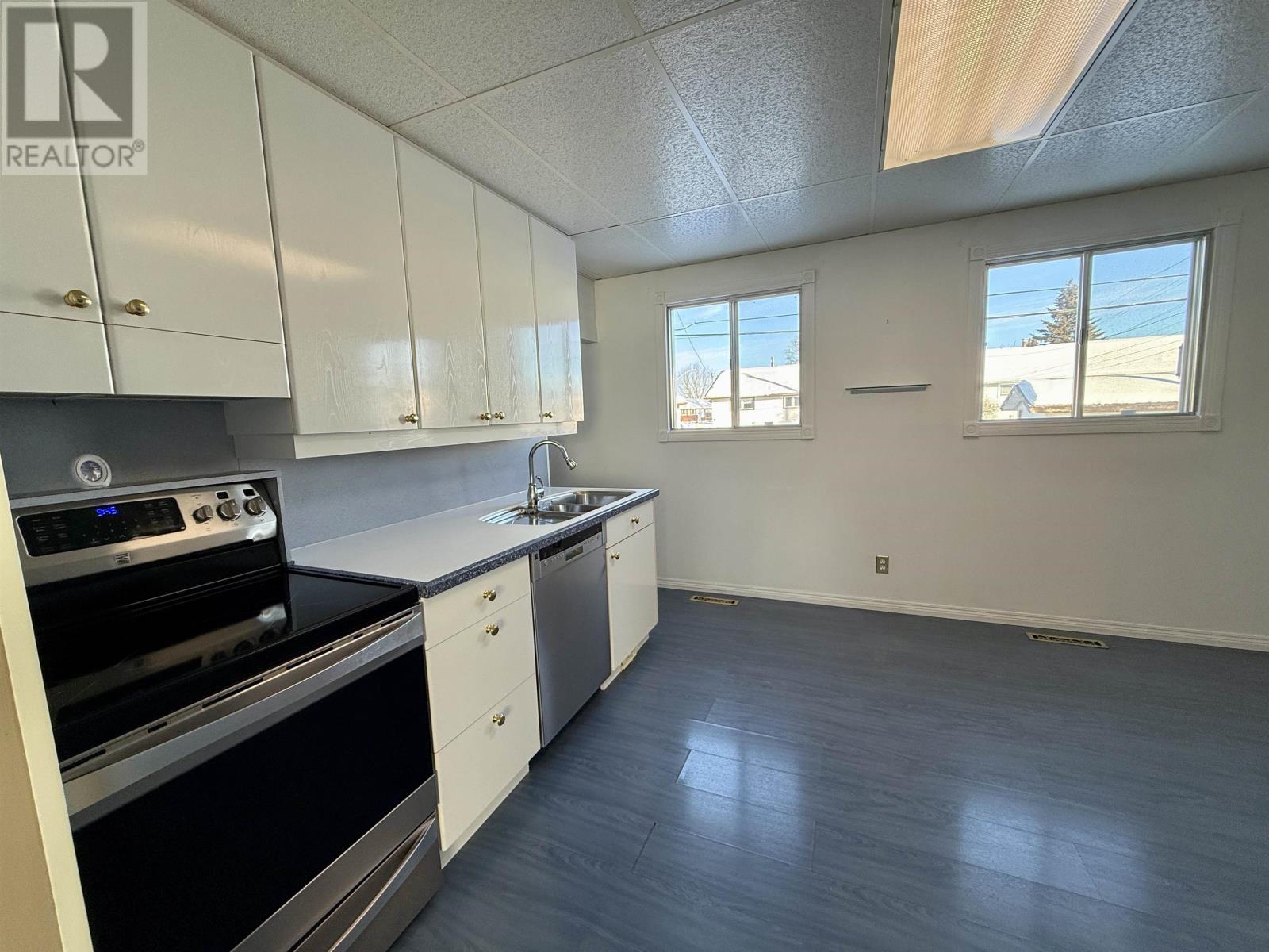 2605 Woodlawn Ave, Thunder Bay, Ontario  P7C 2A2 - Photo 6 - TB2600214