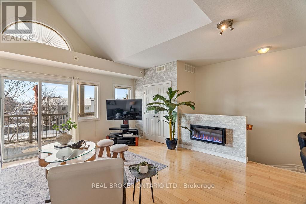 10 - 165 Waterbridge Drive, Ottawa, Ontario  K2G 7G3 - Photo 7 - X12802346