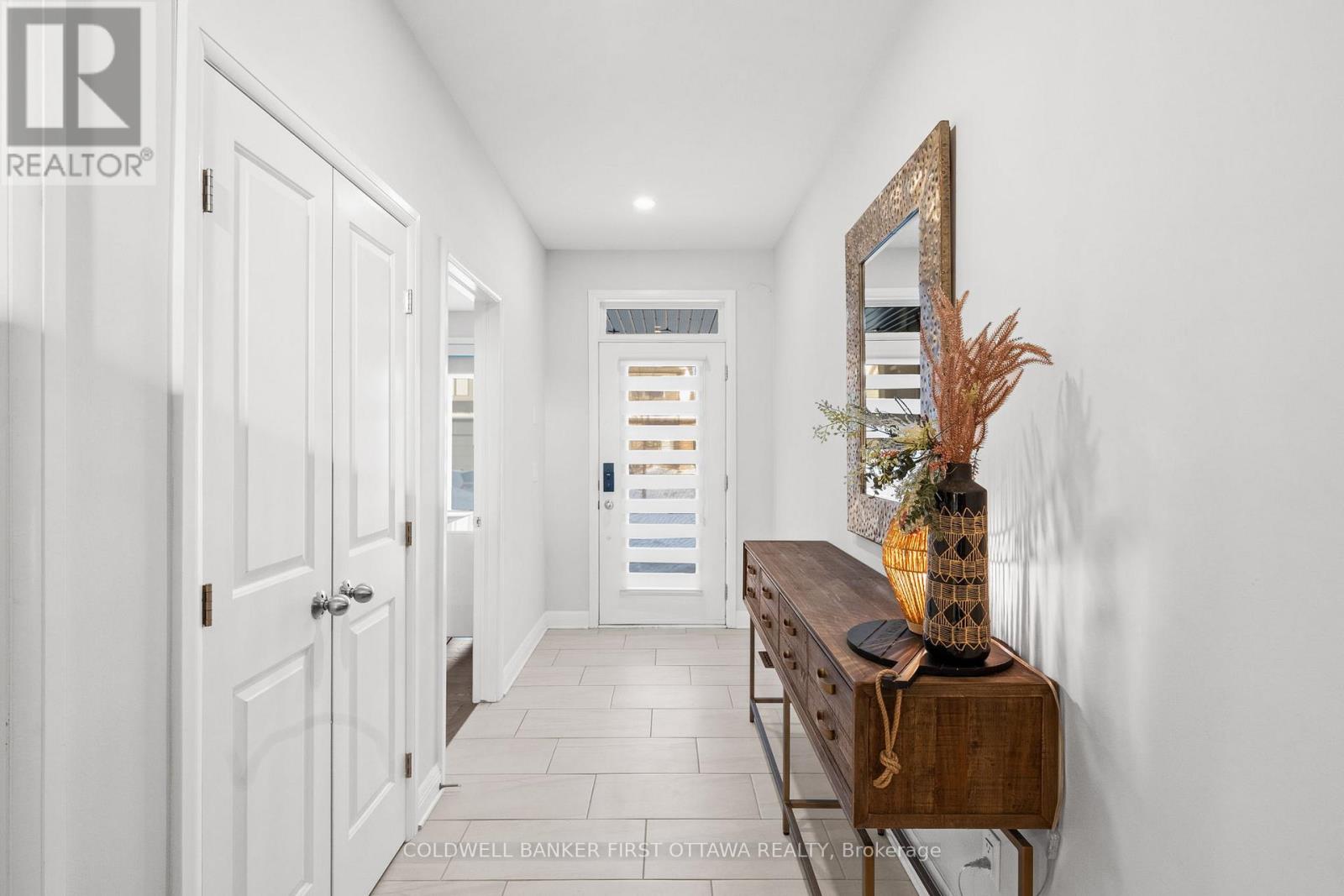 54 Stanhope Court, Ottawa, Ontario  K2J 6S2 - Photo 3 - X12802358