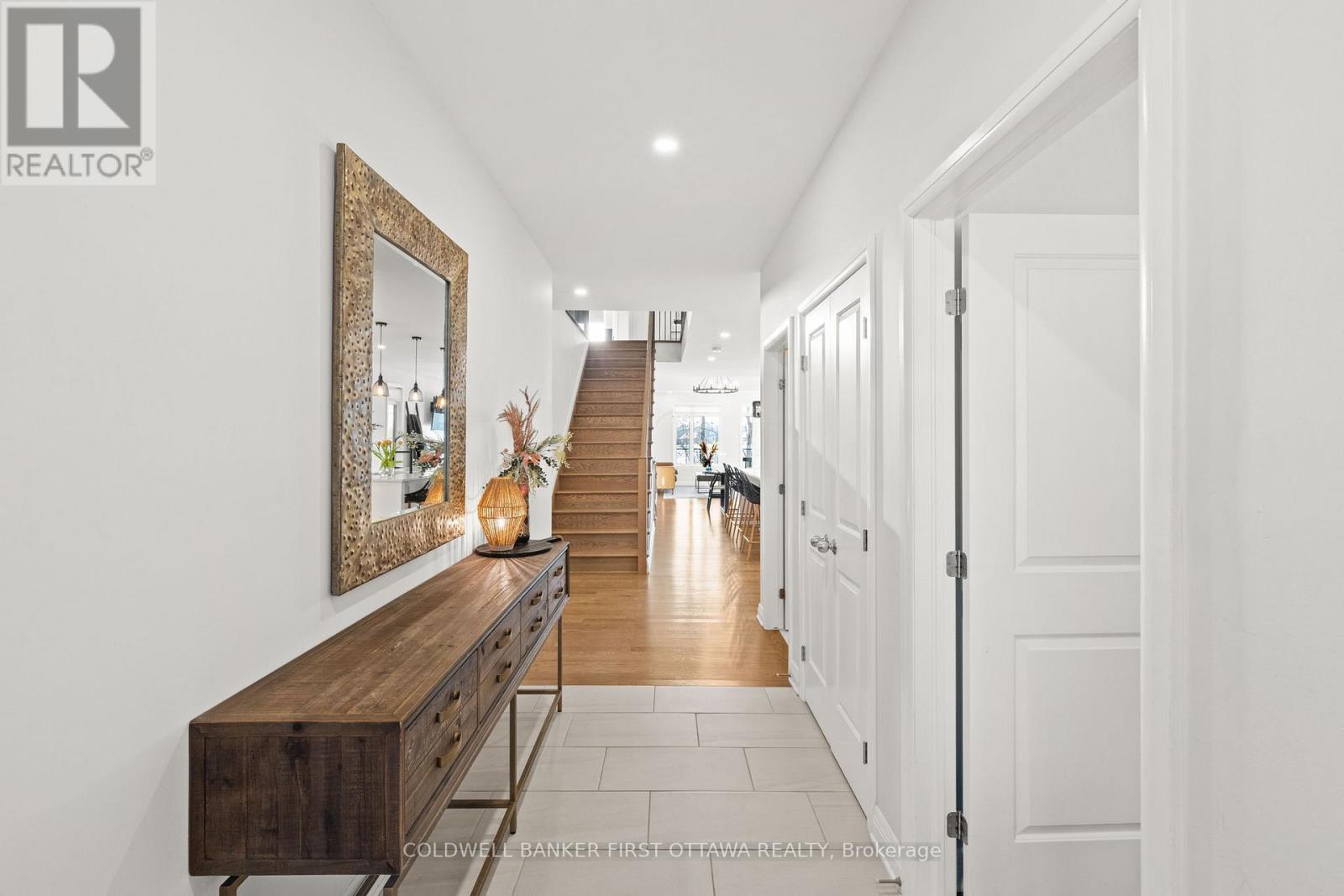 54 Stanhope Court, Ottawa, Ontario  K2J 6S2 - Photo 4 - X12802358