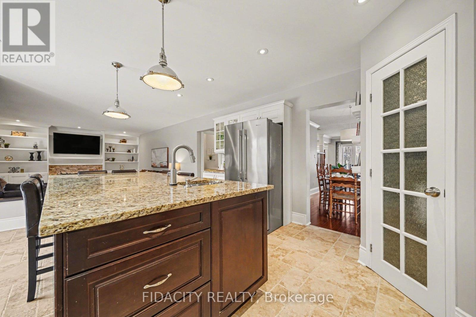 50 Sirocco Crescent, Ottawa, Ontario  K2S 2C8 - Photo 11 - X12802360