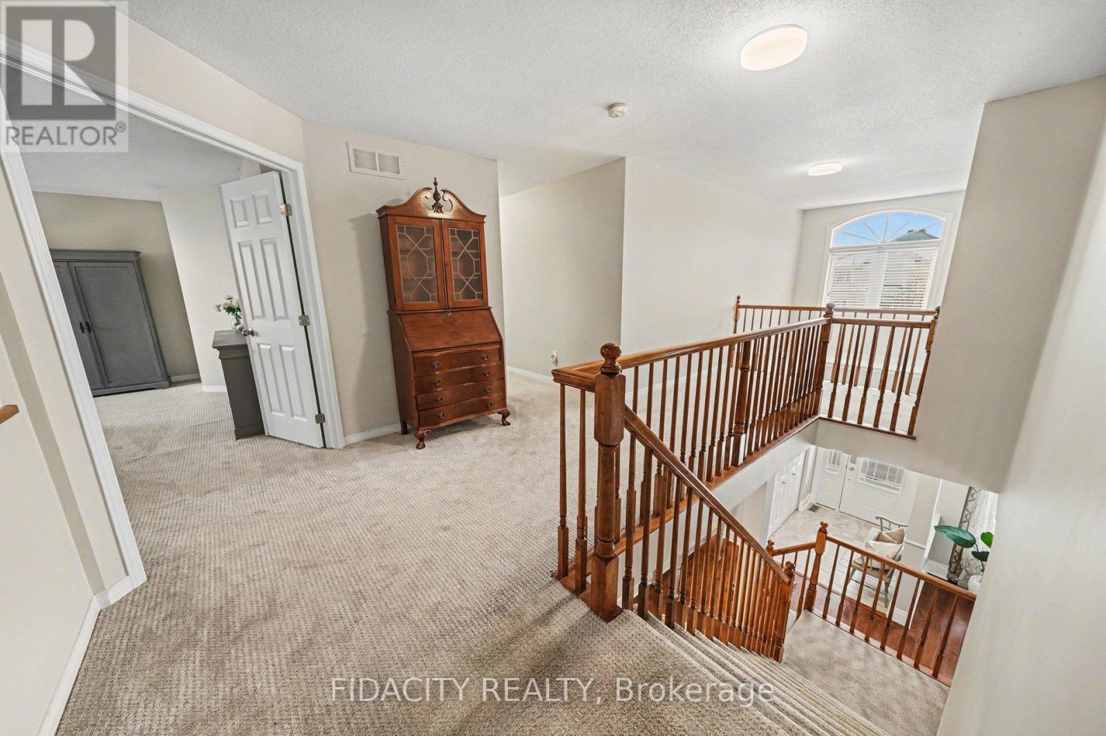 50 Sirocco Crescent, Ottawa, Ontario  K2S 2C8 - Photo 18 - X12802360