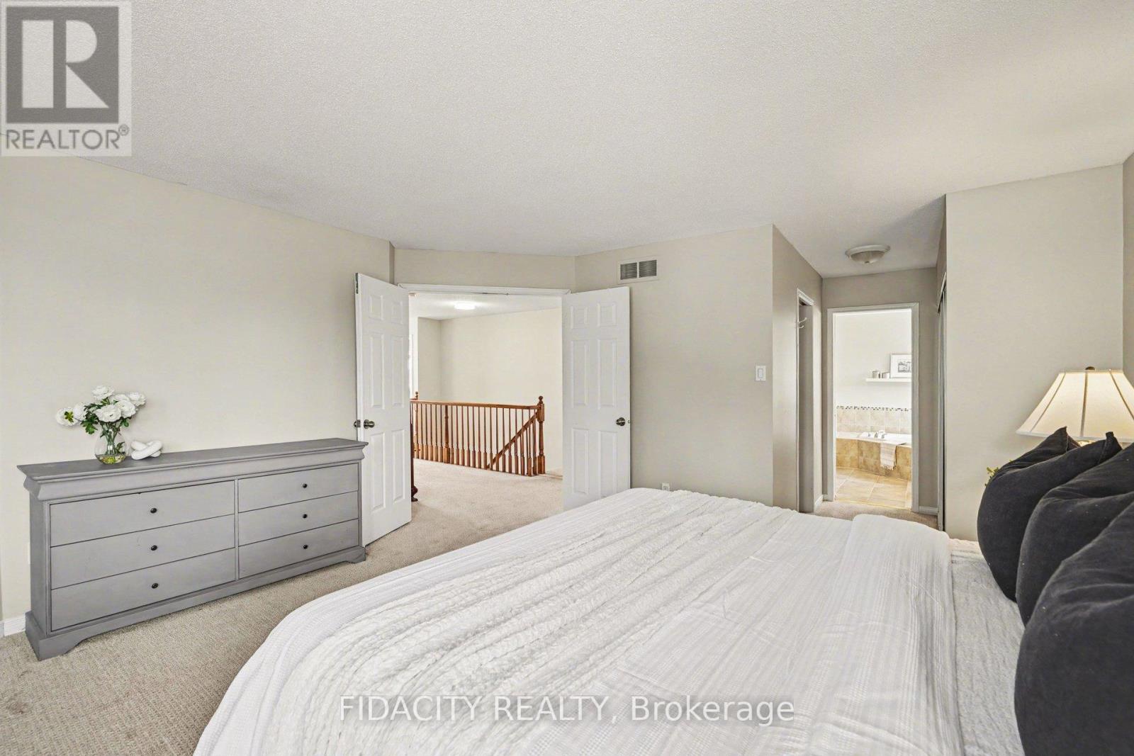 50 Sirocco Crescent, Ottawa, Ontario  K2S 2C8 - Photo 20 - X12802360