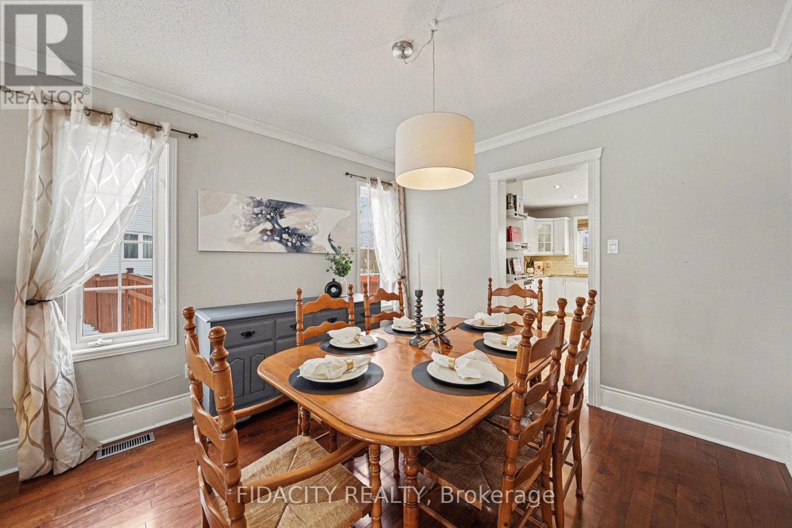 50 Sirocco Crescent, Ottawa, Ontario  K2S 2C8 - Photo 7 - X12802360