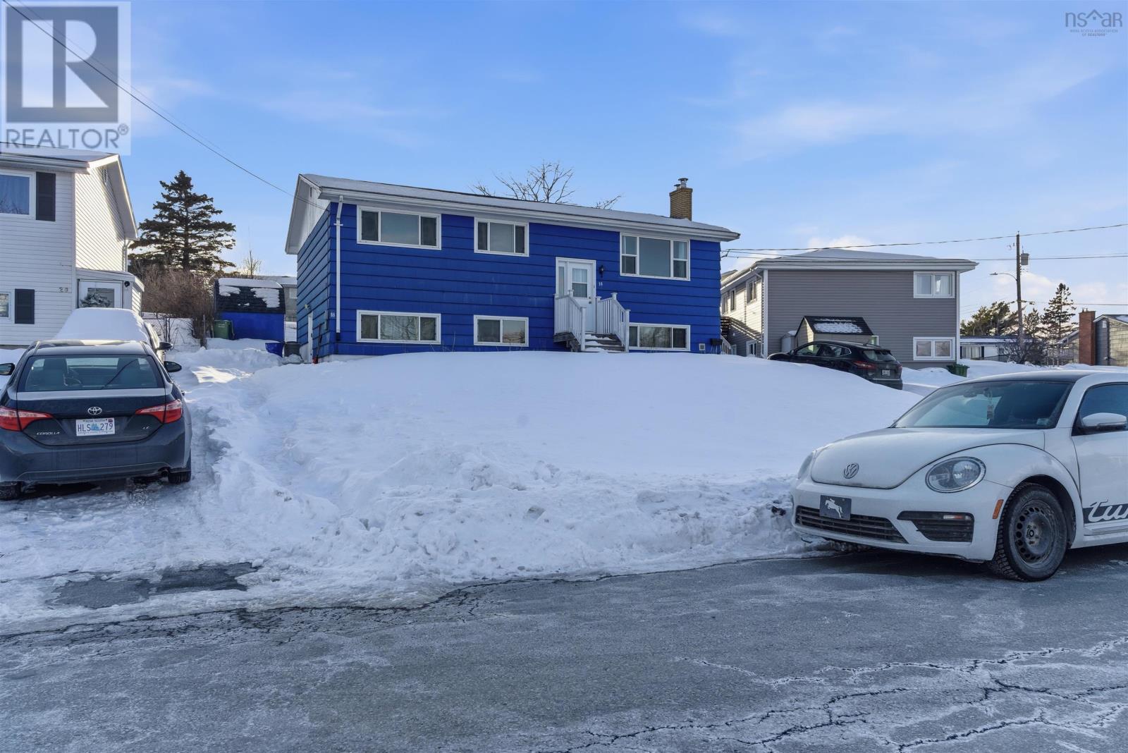 16/18 Clearview Street, Halifax, Nova Scotia  B3R 1N6 - Photo 3 - 202603048