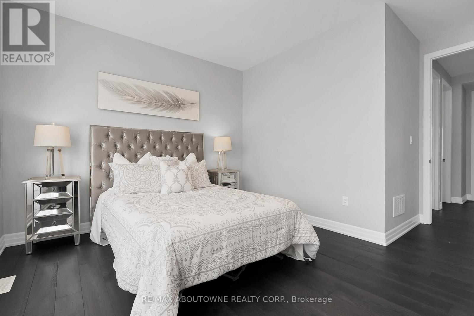 282 Bethpage Drive, Oakville, Ontario  L6M 5K9 - Photo 21 - W12801802