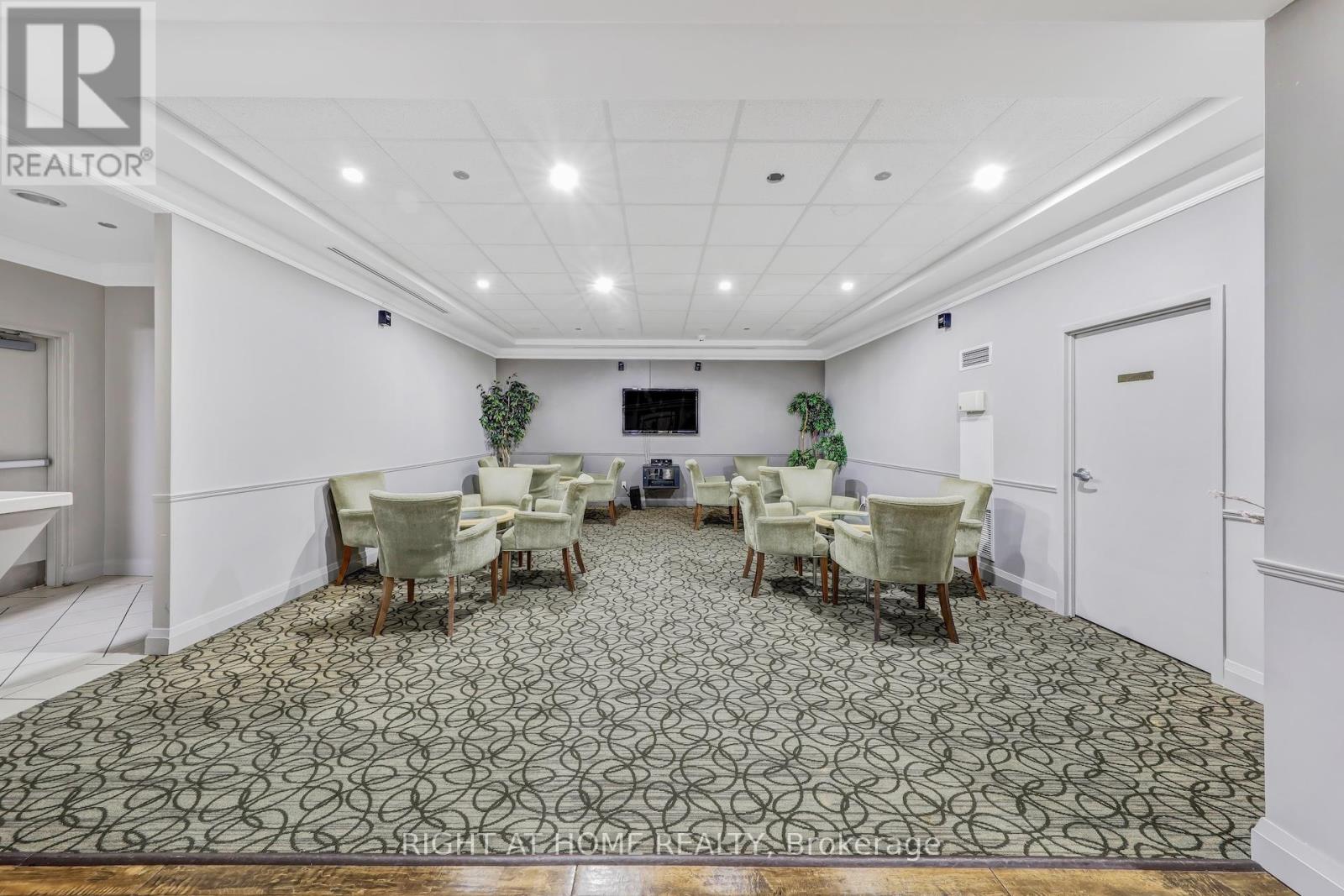 502 - 1140 Parkwest Place, Mississauga, Ontario  L5E 3K9 - Photo 32 - W12801604