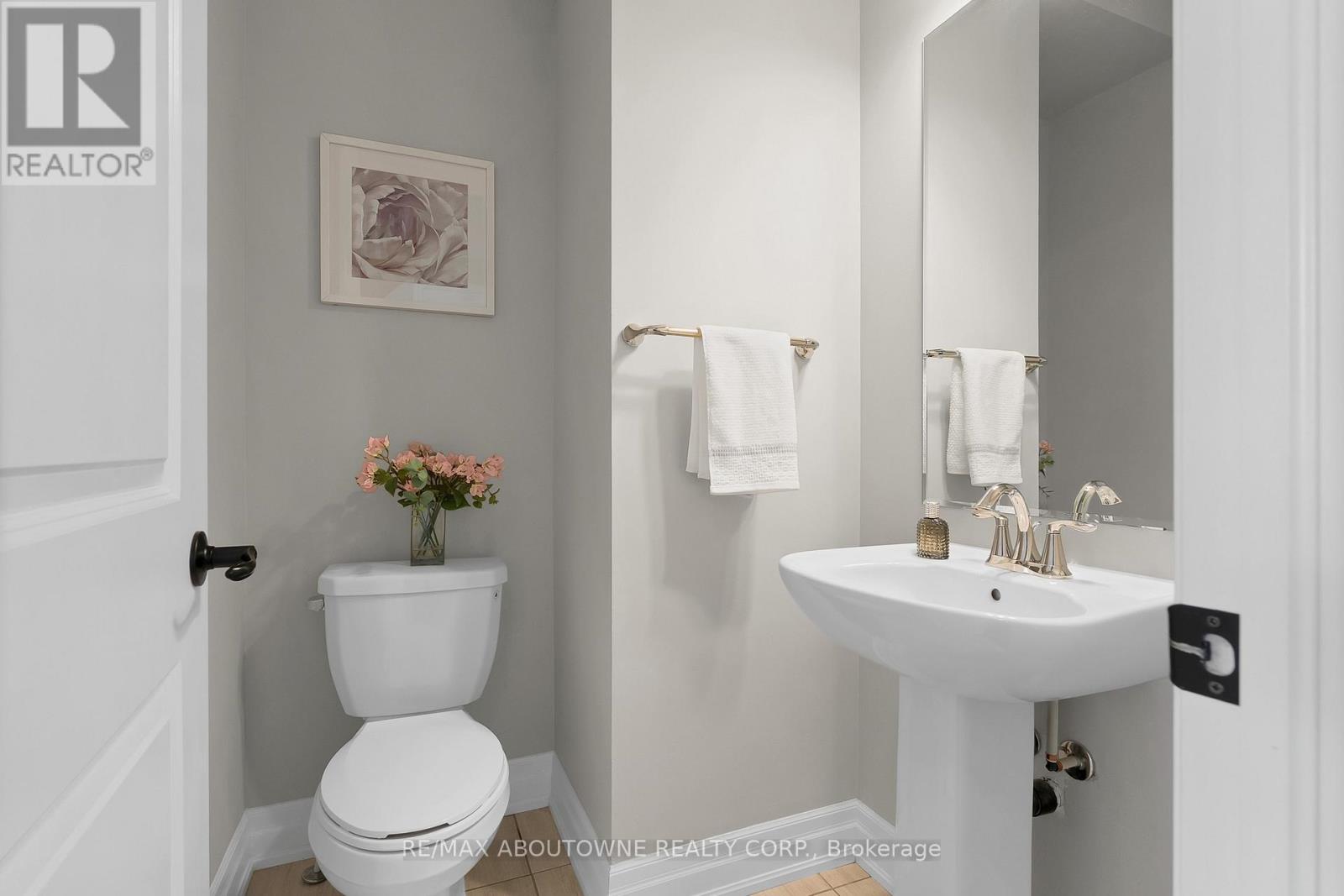 282 Bethpage Drive, Oakville, Ontario  L6M 5K9 - Photo 15 - W12801802