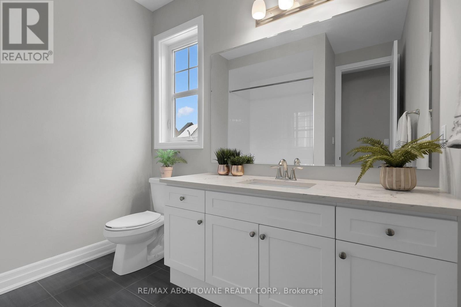 282 Bethpage Drive, Oakville, Ontario  L6M 5K9 - Photo 25 - W12801802