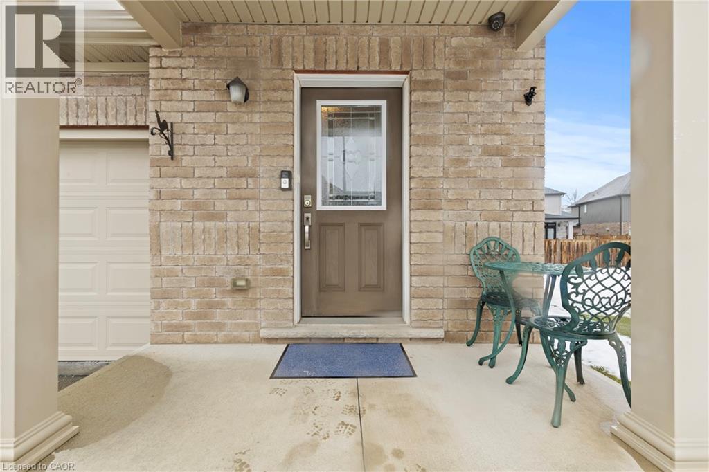 7728 Shaw Street, Niagara Falls, Ontario  L2G 7T3 - Photo 2 - 40802707