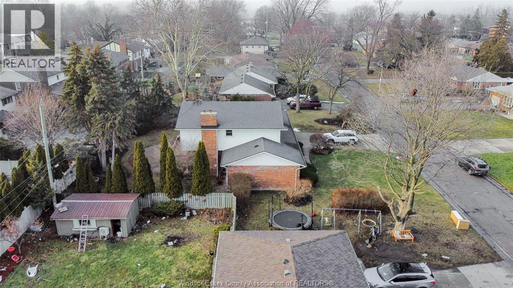 2477 Mark Avenue, Windsor, Ontario  N9E 2W2 - Photo 40 - 26003321