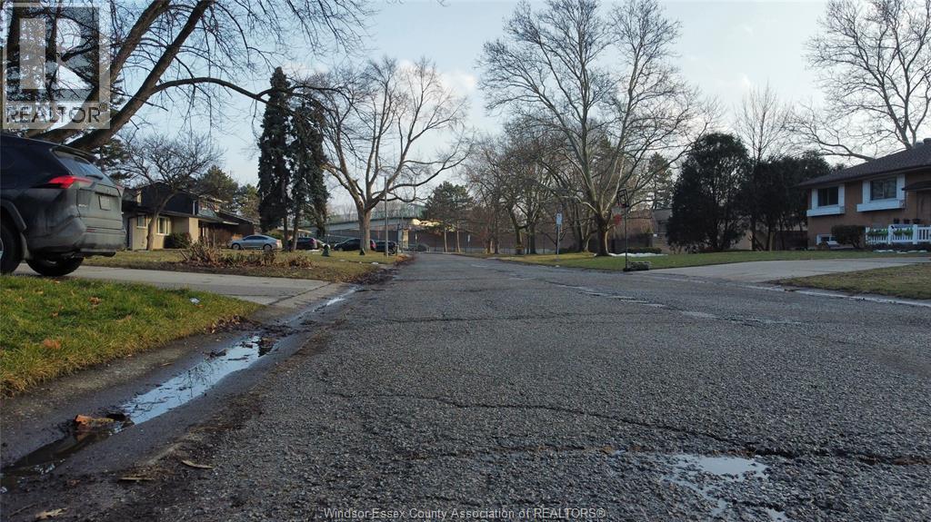 2477 Mark Avenue, Windsor, Ontario  N9E 2W2 - Photo 43 - 26003321