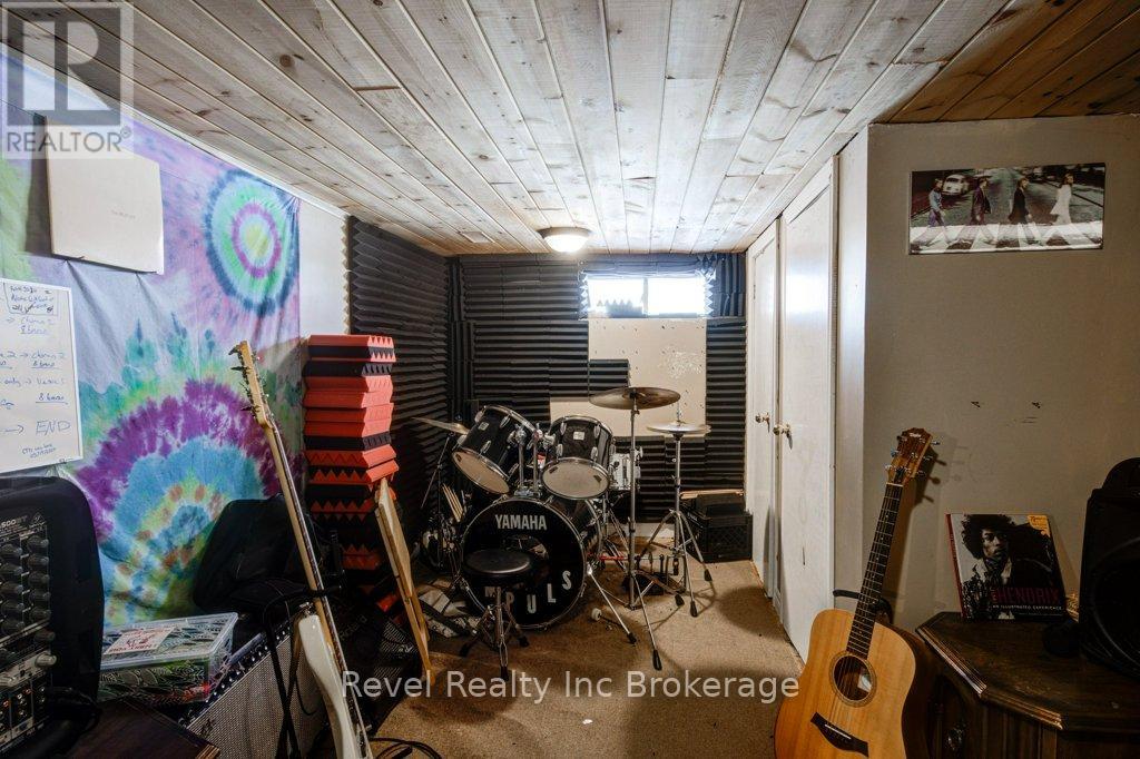 328 Clarke Street N, Woodstock, Ontario  N4S 7N1 - Photo 32 - X12793688