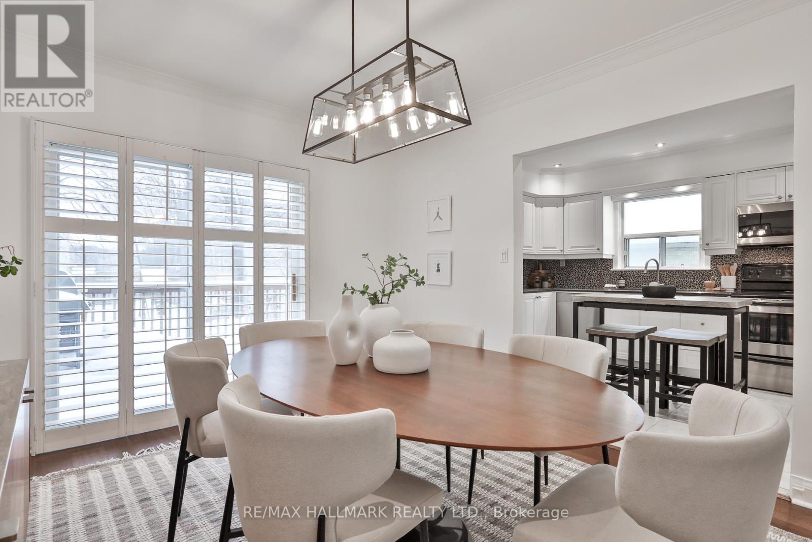 299 Ridley Boulevard, Toronto, Ontario  M3H 1K8 - Photo 8 - C12802316